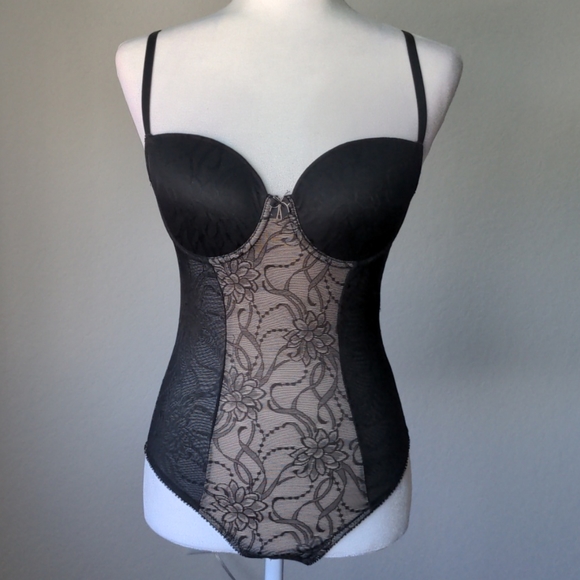 Frederick's of Hollywood Thong Bodysuit - Picture 1 of 10